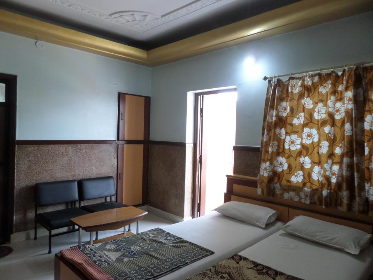 Hotel Padma Насик Экстерьер фото